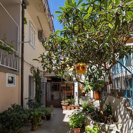 Andrijasevic-city Center * ماكارسكا